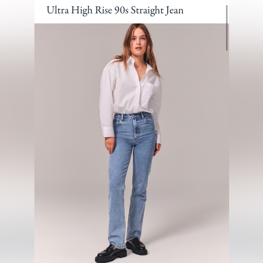 Abercrombie & Fitch 90s Ulta High Rise Jeans Medium Wash